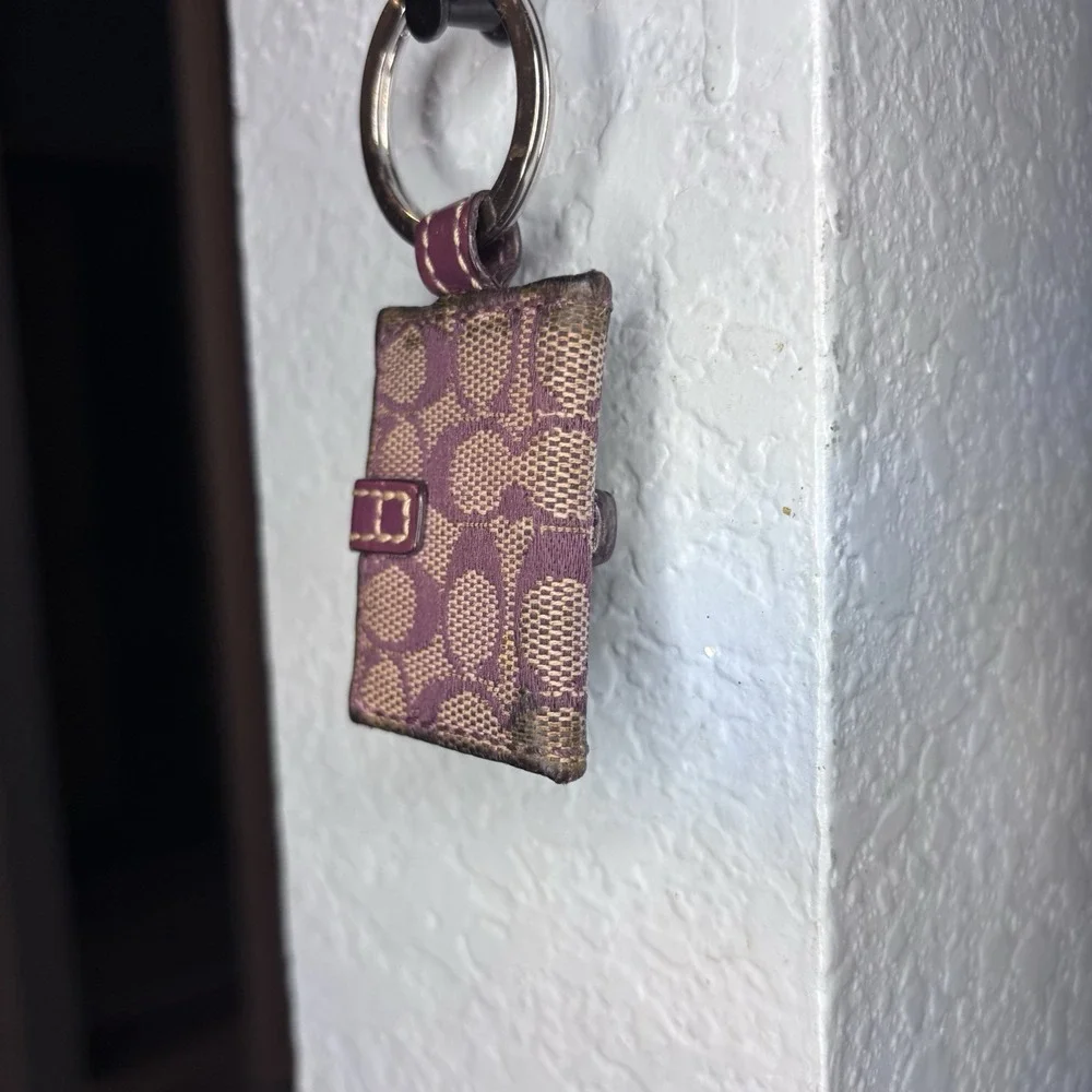 Vtg Coach Purple Signature Leather Photo Frame Keychain Purse Charm